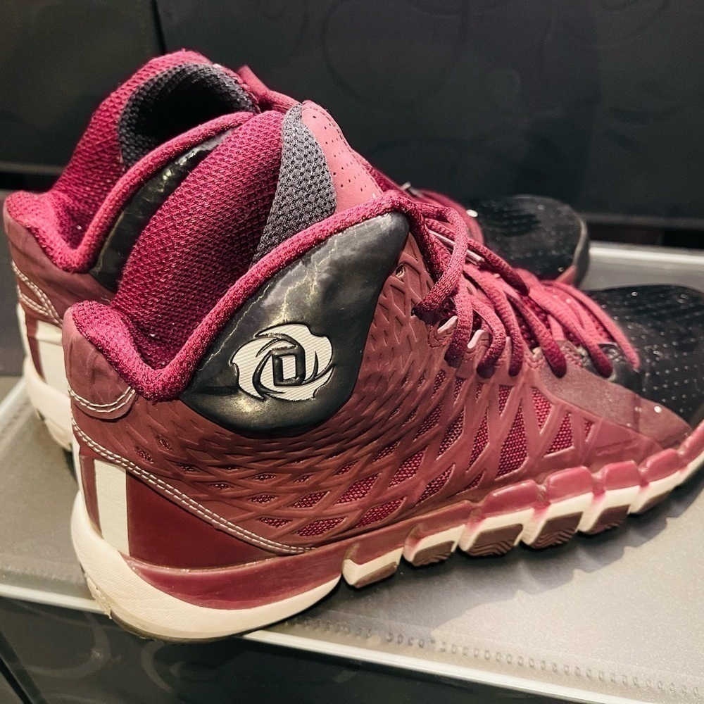 𝅺ADIZERO rose 4 men size 11.5 - Picture 2 of 3